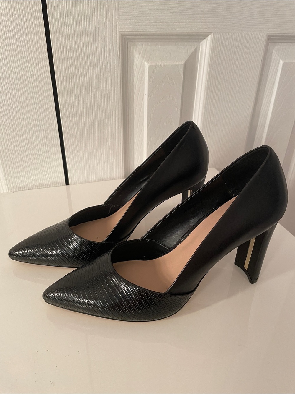 Aldo Black Pointed Toe Textured Leather High Heels